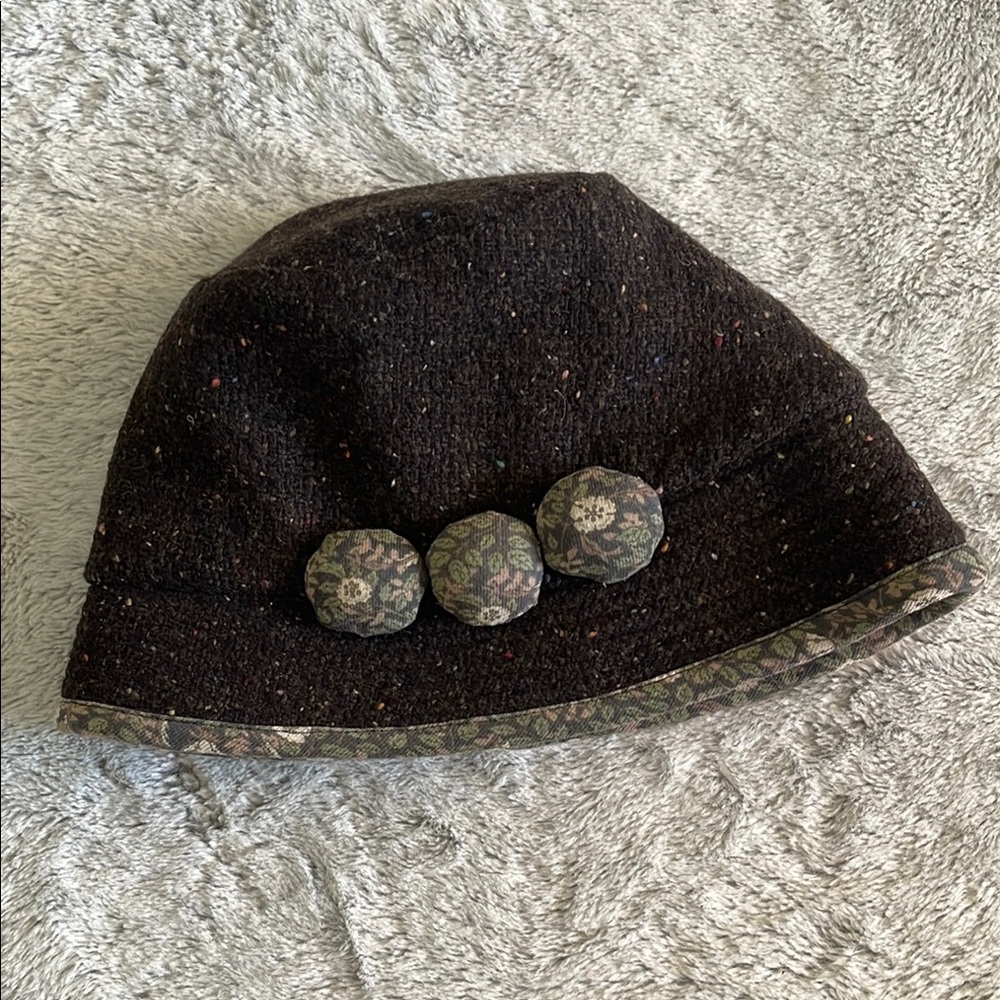 Grace  NWT Women's Bucket Hat with Floral Accents